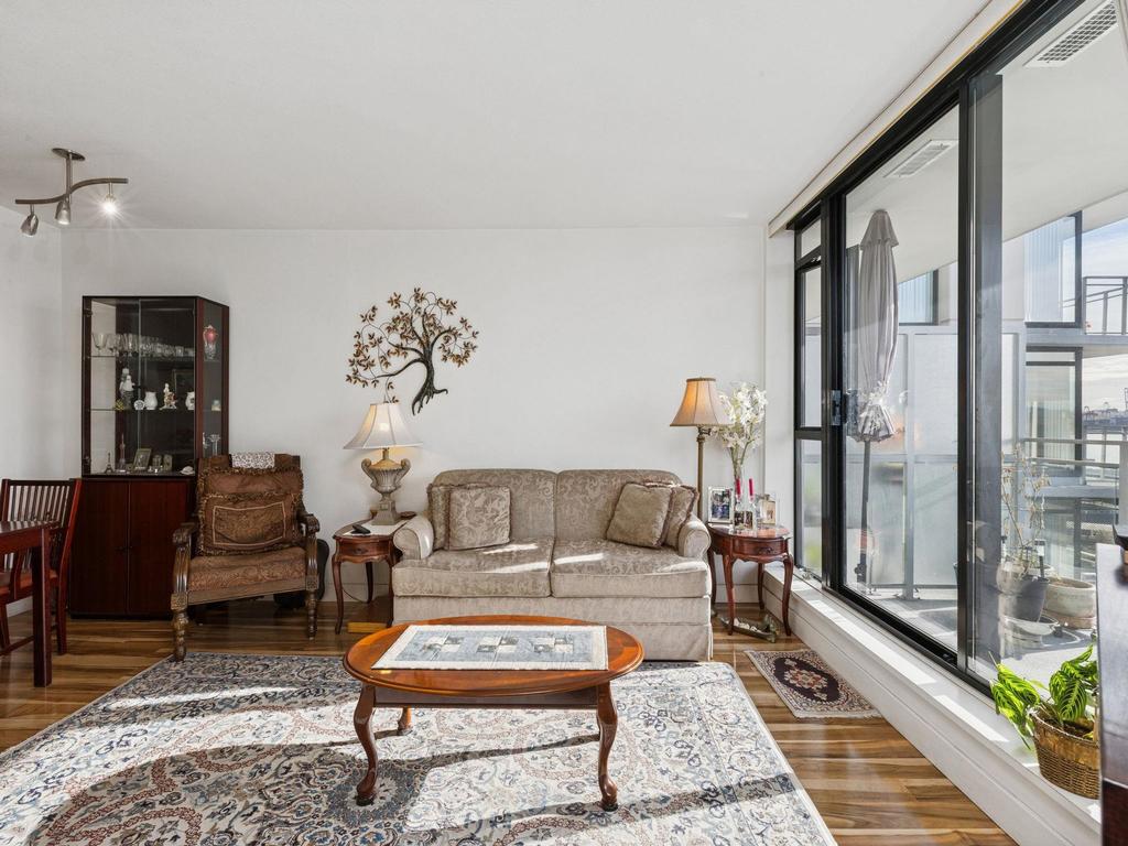 Listing Image for R3084343