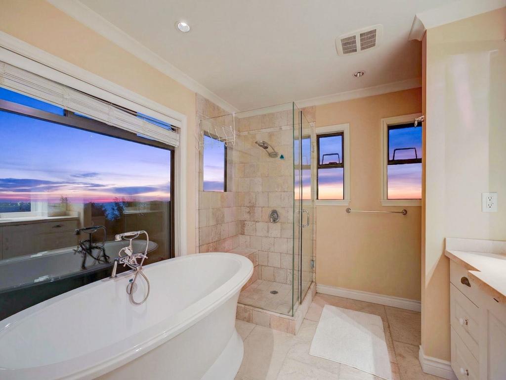 Listing Image for R3084397