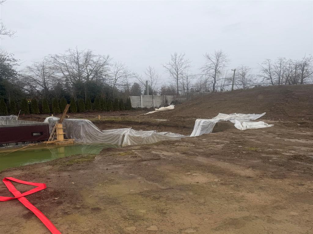 Listing Image for R3084502