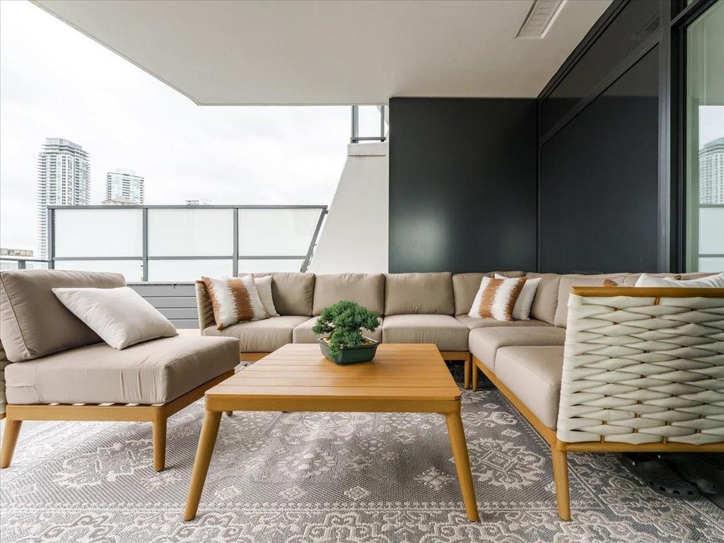 Listing Image for R3084511