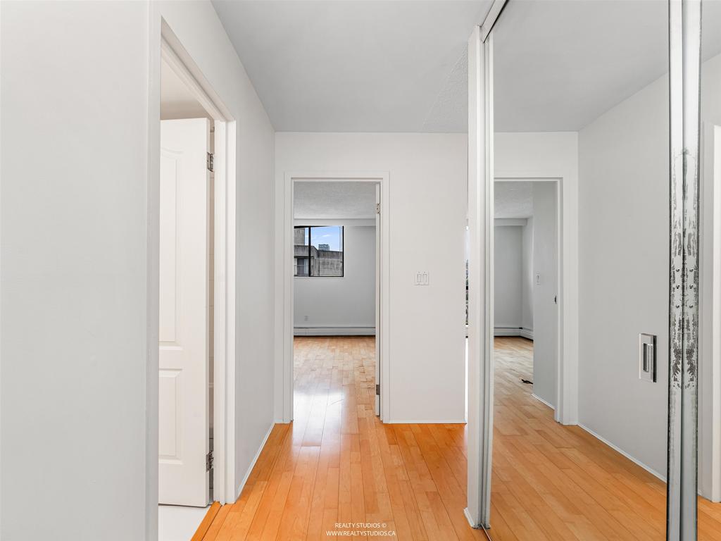 Listing Image for R3084572