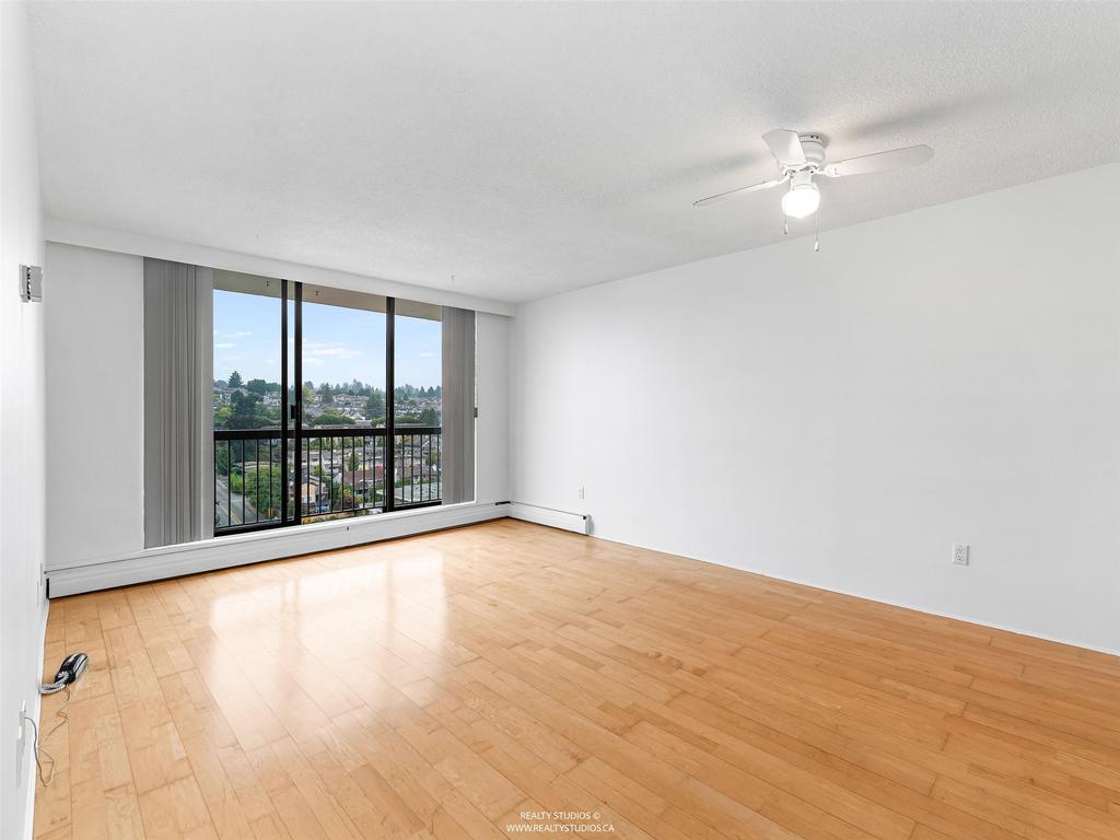 Listing Image for R3084572