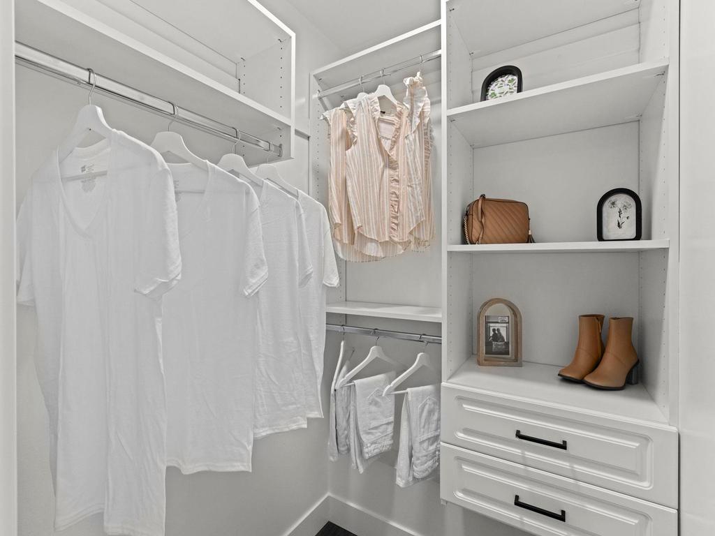 Listing Image for R3084591