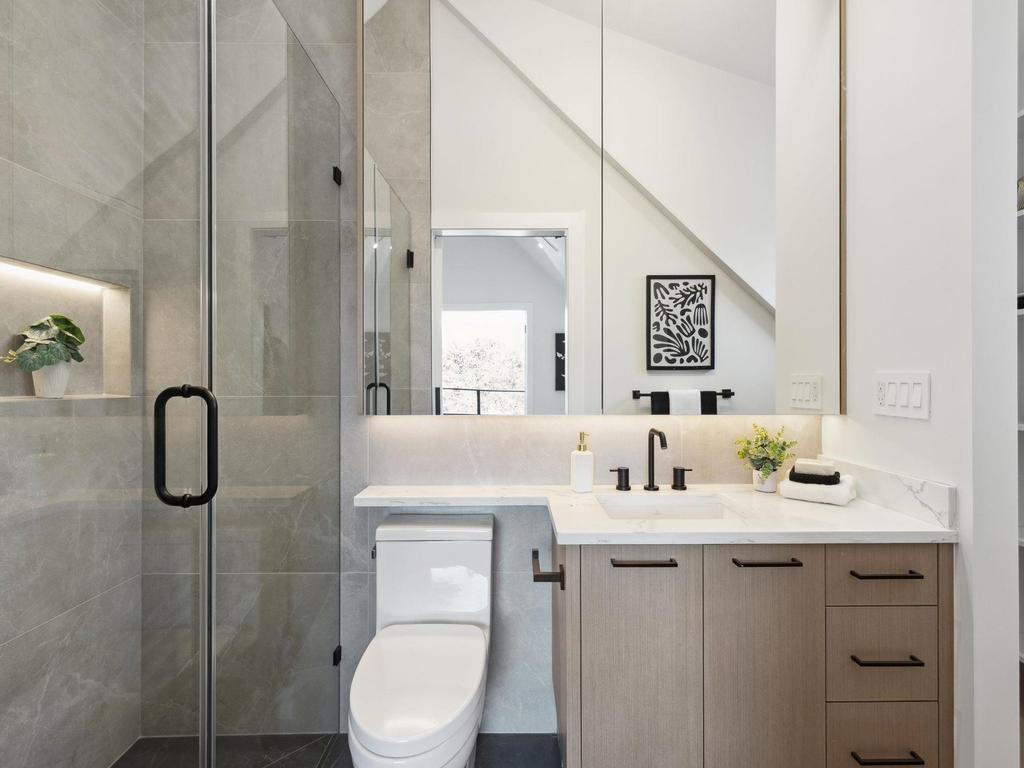 Listing Image for R3084819