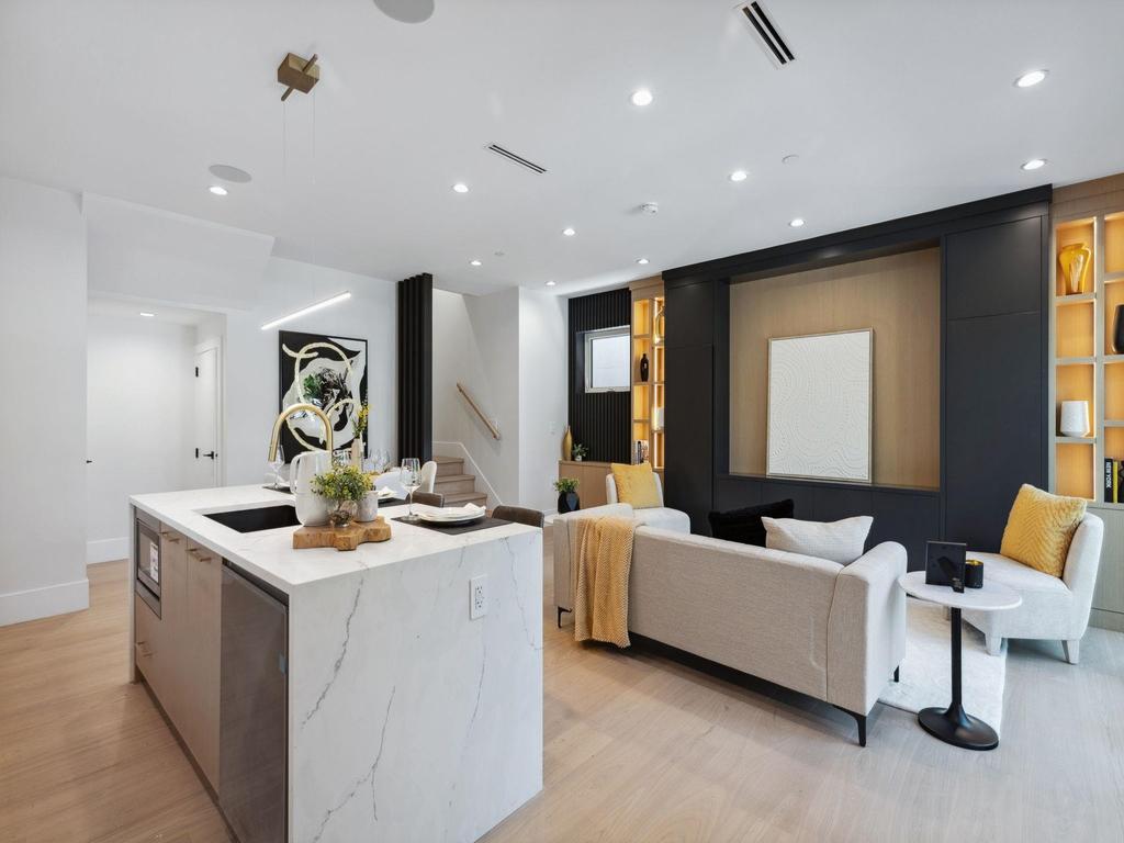 Listing Image for R3084819