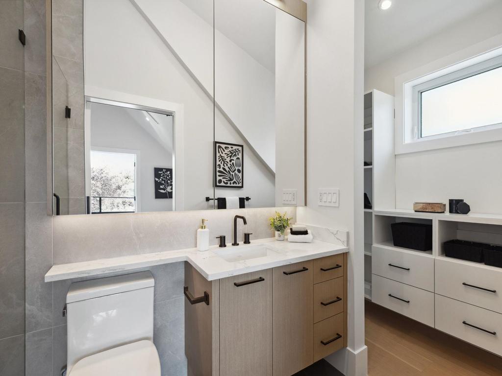 Listing Image for R3084819