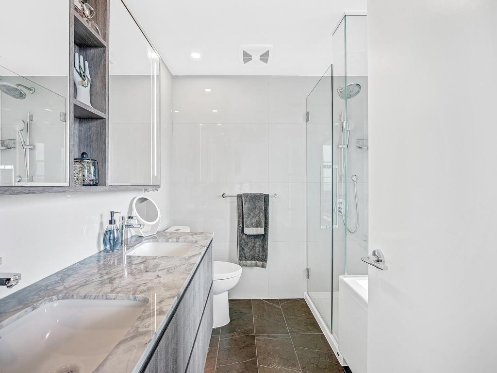 Listing Image for R3084852