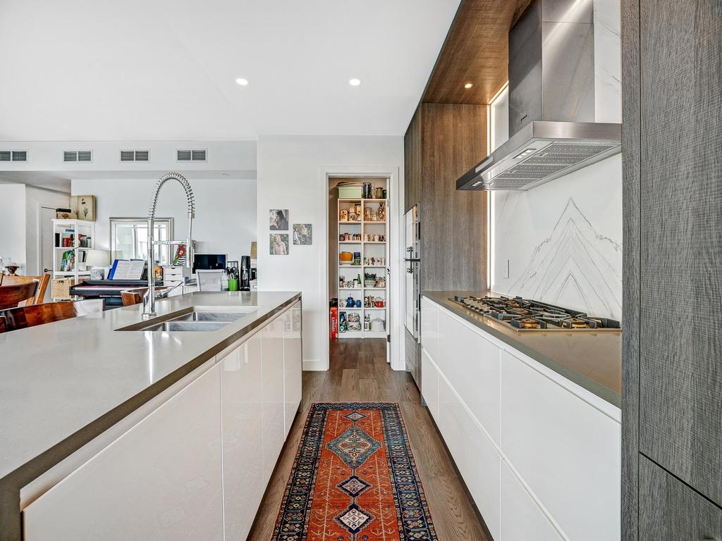 Listing Image for R3084852