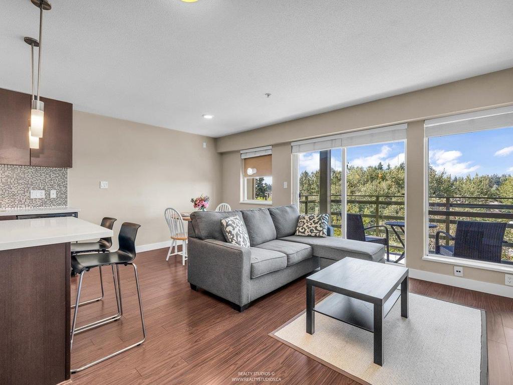 Listing Image for R3084858