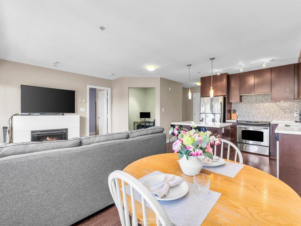 Listing Image for R3084858