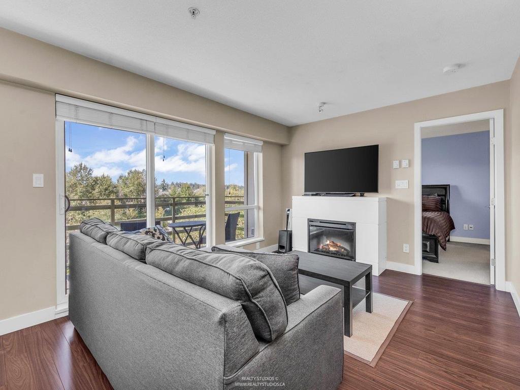 Listing Image for R3084858