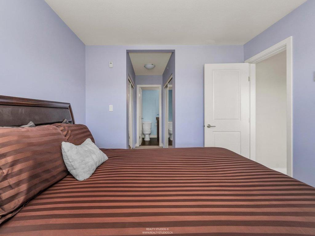 Listing Image for R3084858