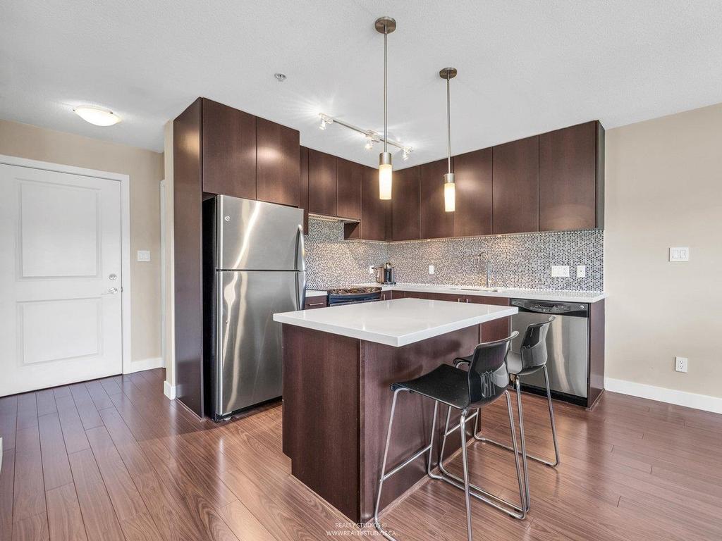 Listing Image for R3084858