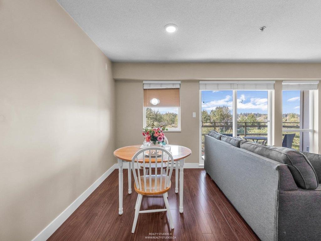 Listing Image for R3084858