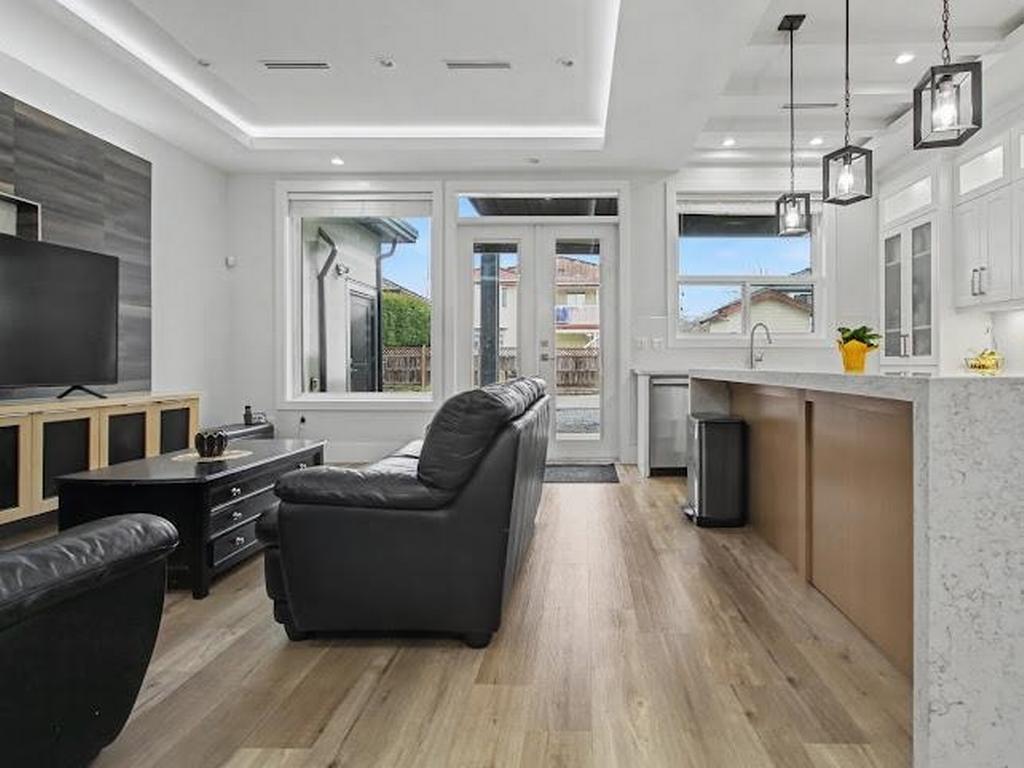 Listing Image for R3084922