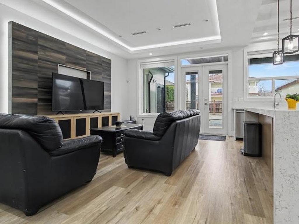 Listing Image for R3084922