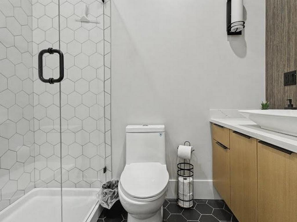 Listing Image for R3084922