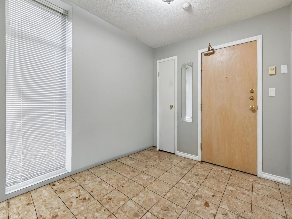 Listing Image for R3084927