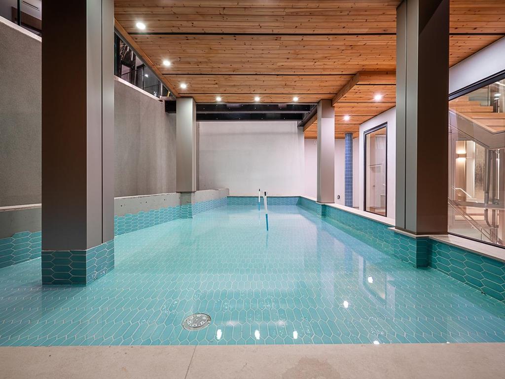 Listing Image for R3084946