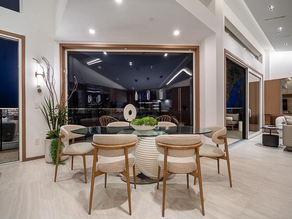 Listing Image for R3084946