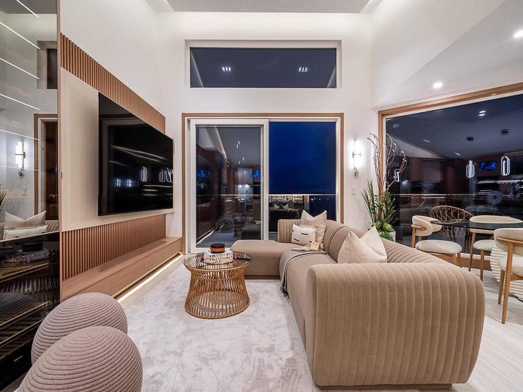 Listing Image for R3084946