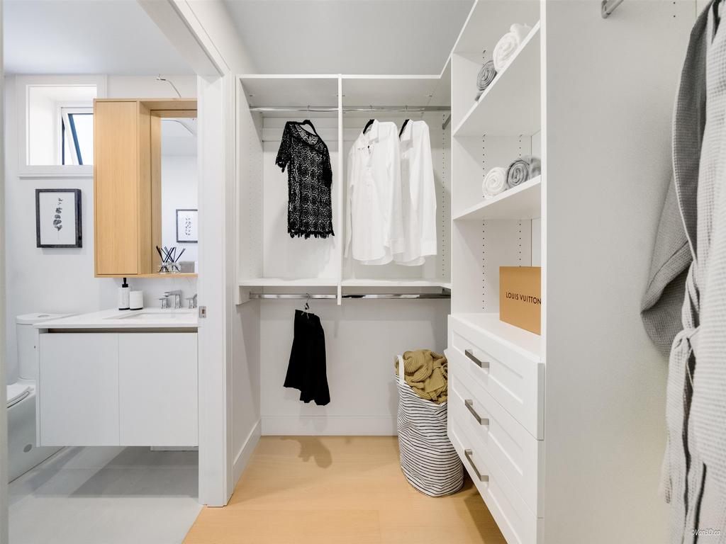 Listing Image for R3084950