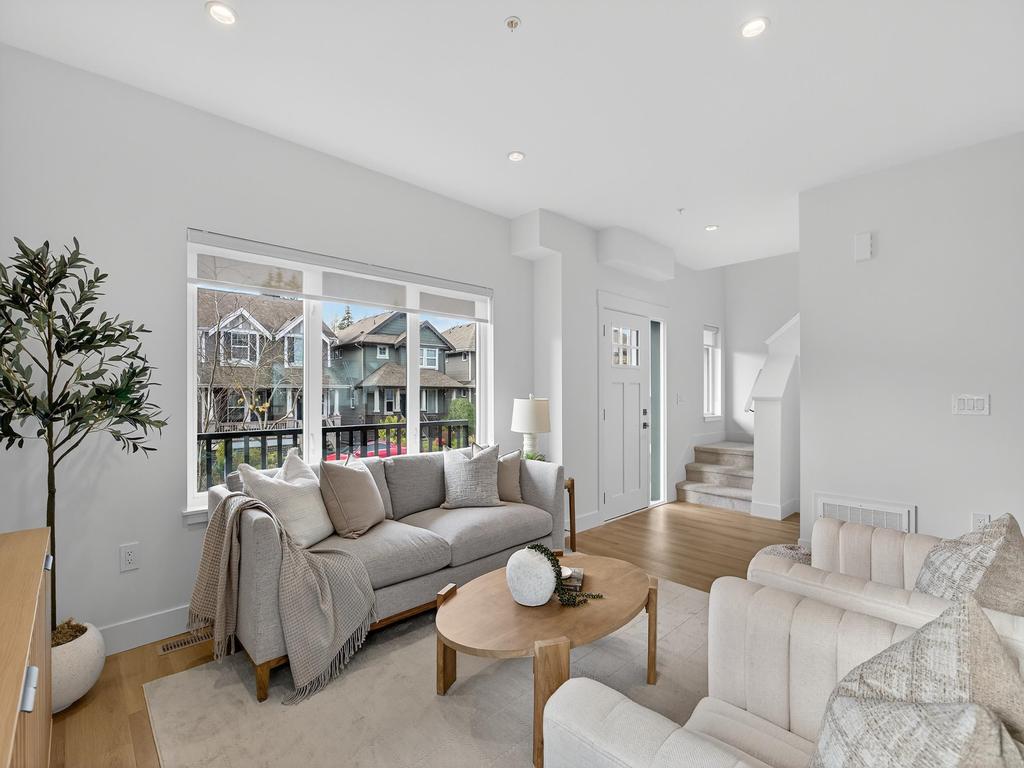 Listing Image for R3084957