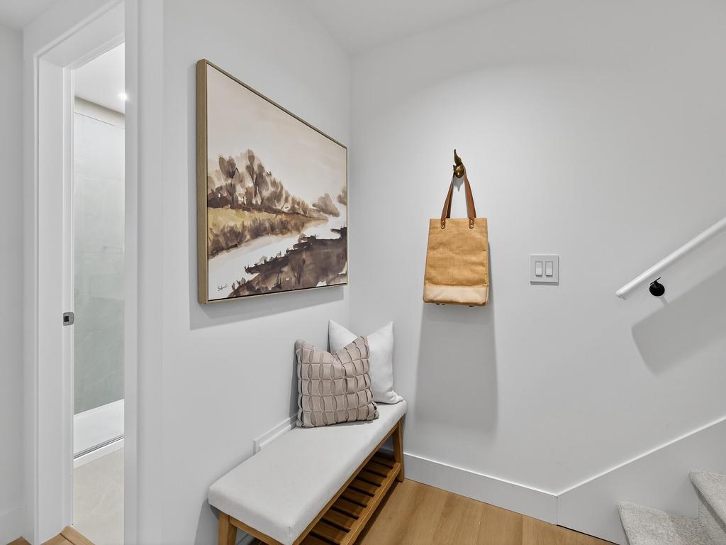 Listing Image for R3084957