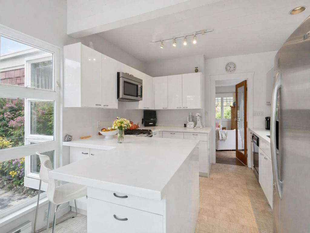 Listing Image for R3084991