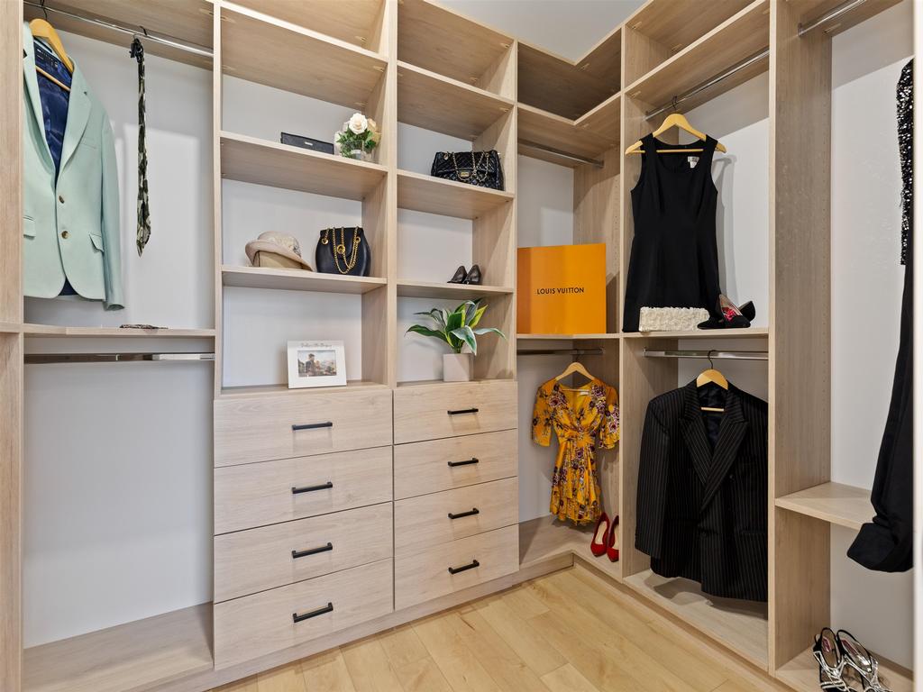 Listing Image for R3085012