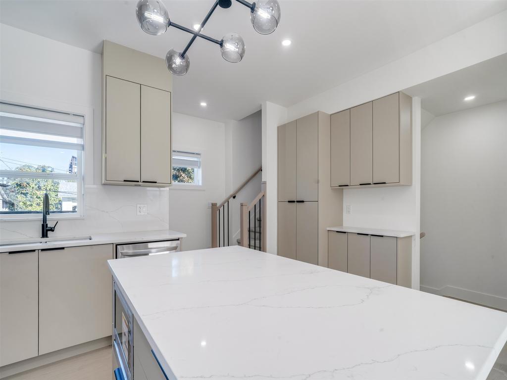 Listing Image for R3085093