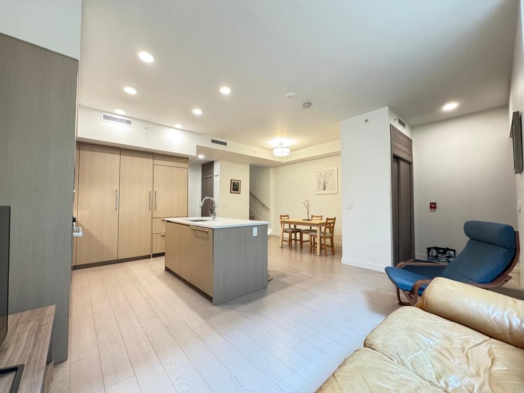 Listing Image for R3085275