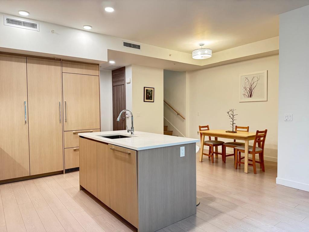 Listing Image for R3085275