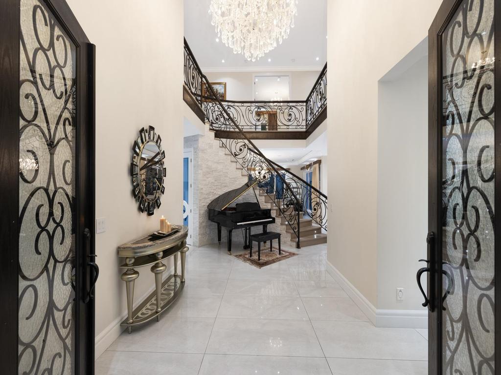 Listing Image for R3085423