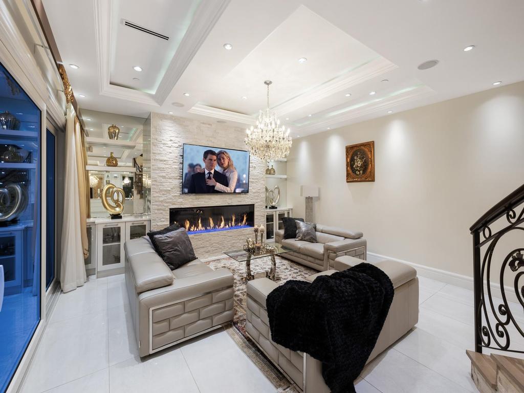 Listing Image for R3085423