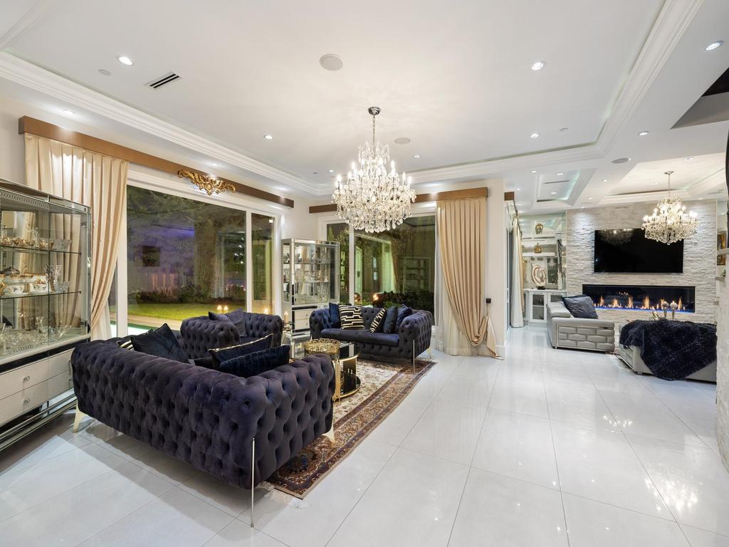 Listing Image for R3085423