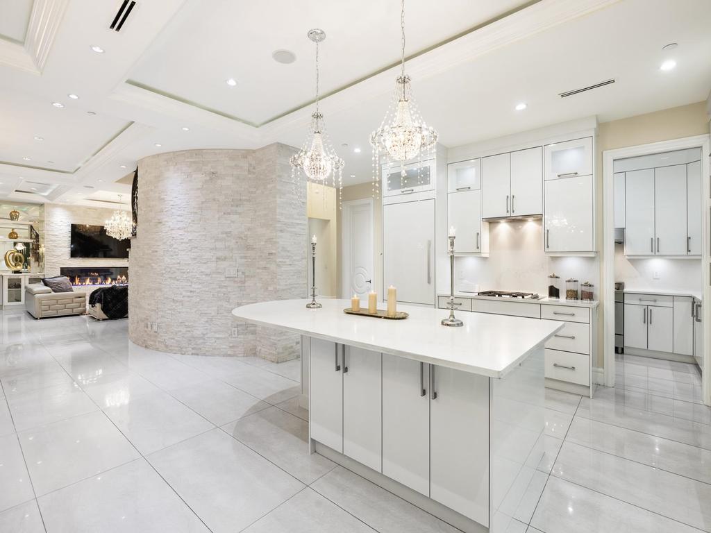 Listing Image for R3085423