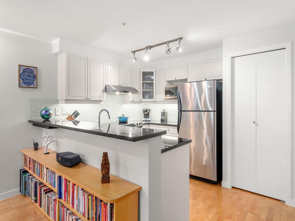 Listing Image for R3085428