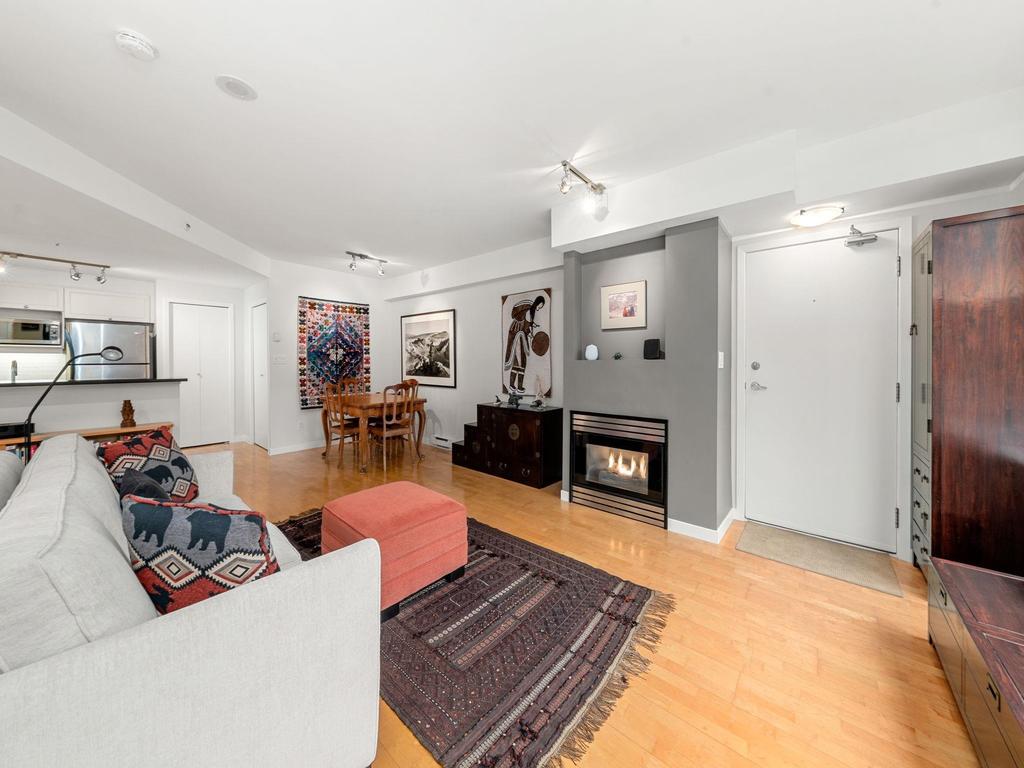 Listing Image for R3085428