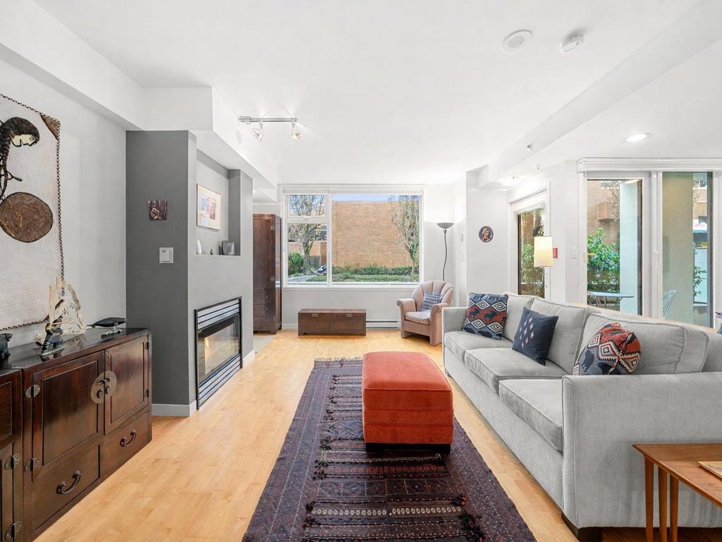 Listing Image for R3085428