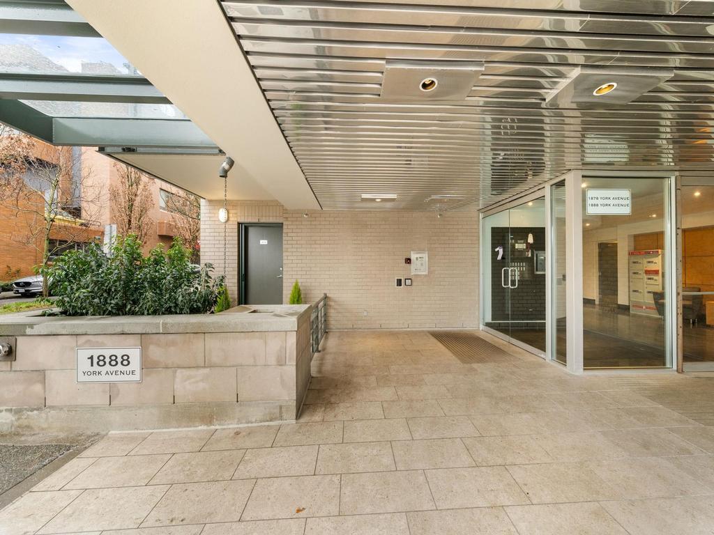 Listing Image for R3085428