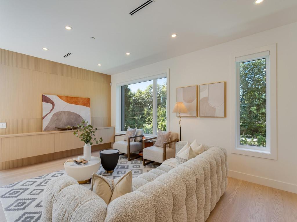 Listing Image for R3085430