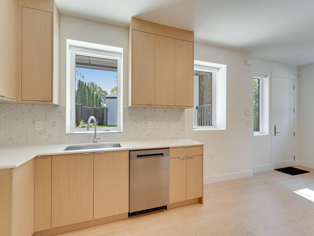 Listing Image for R3085430