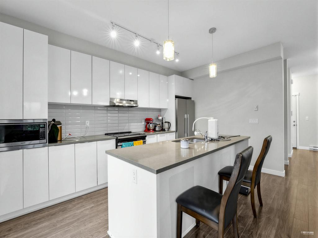 Listing Image for R3085476