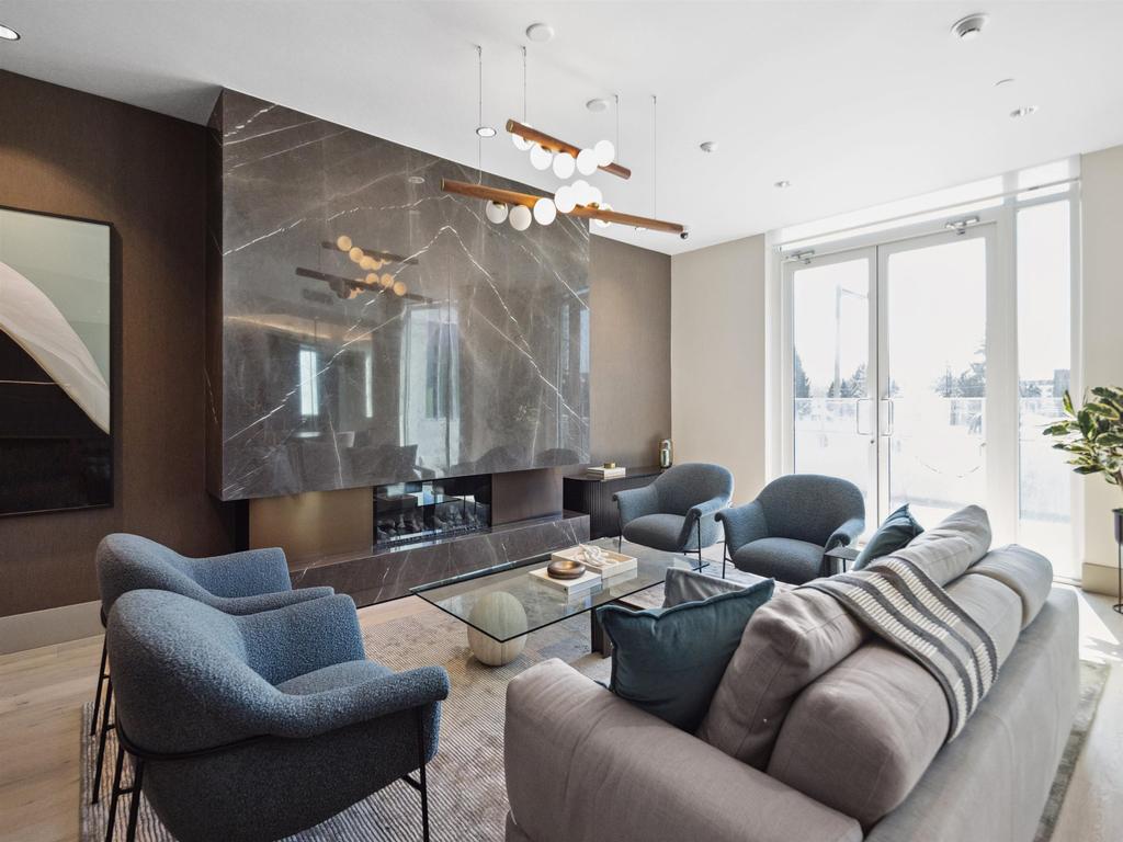 Listing Image for R3085536