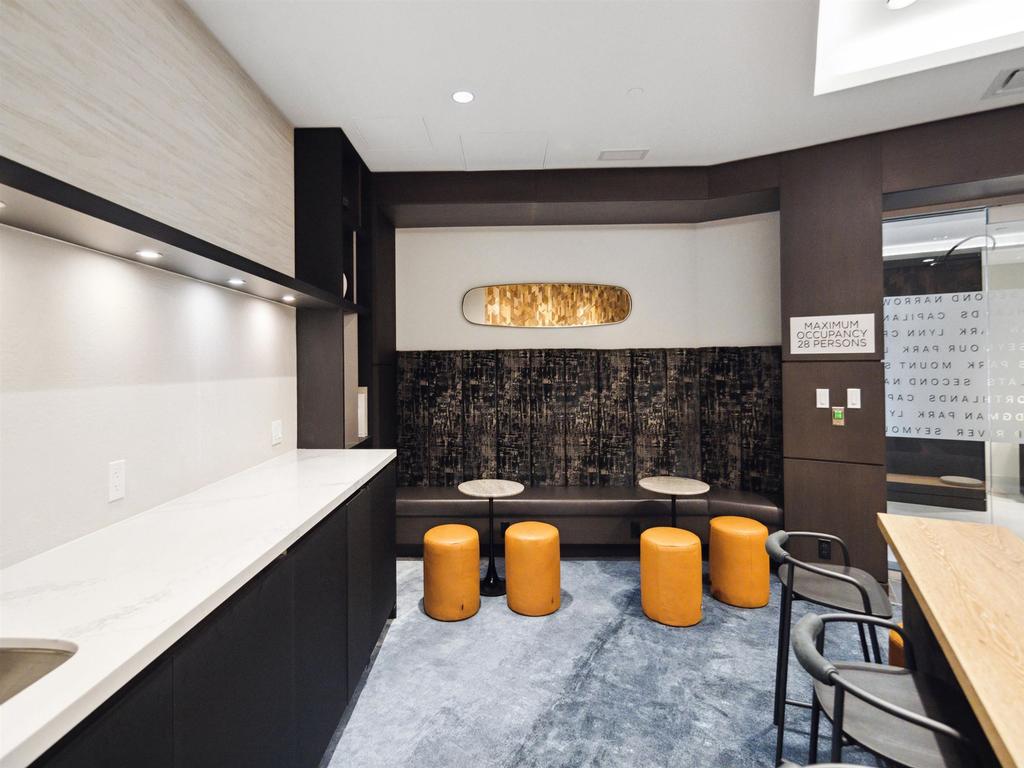 Listing Image for R3085536