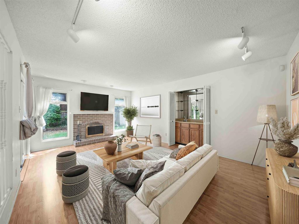 Listing Image for R3085601