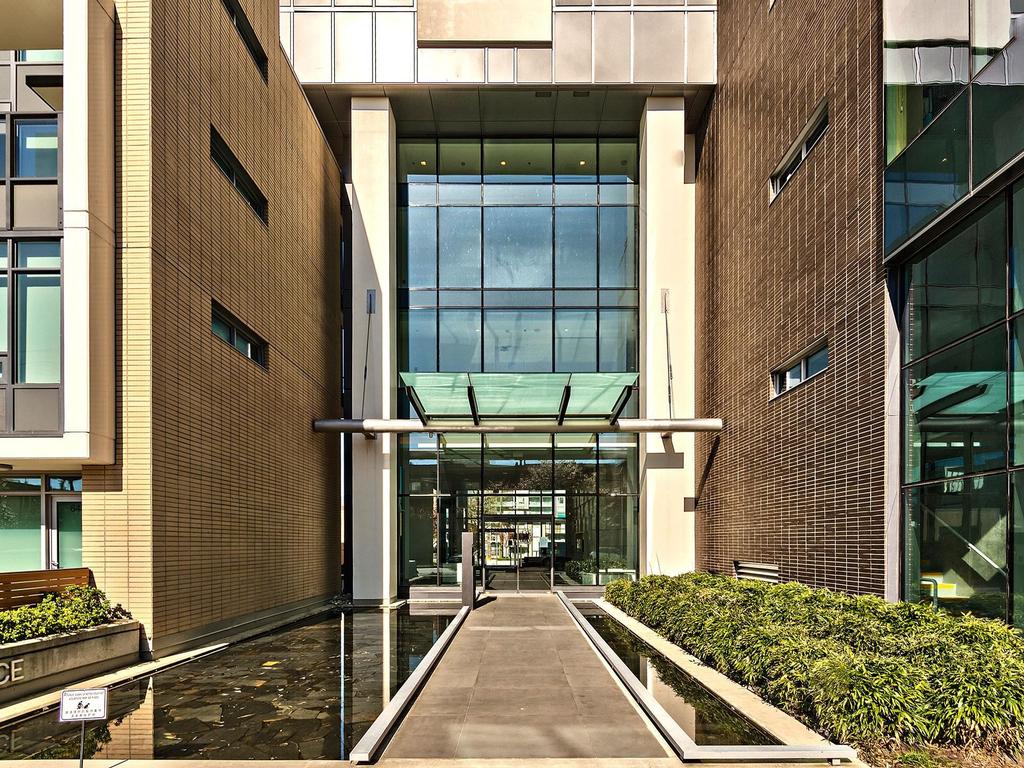 Listing Image for R3085640