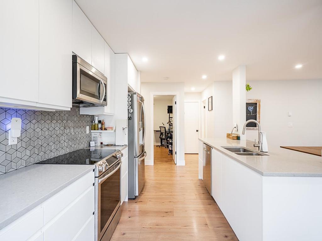 Listing Image for R3085656