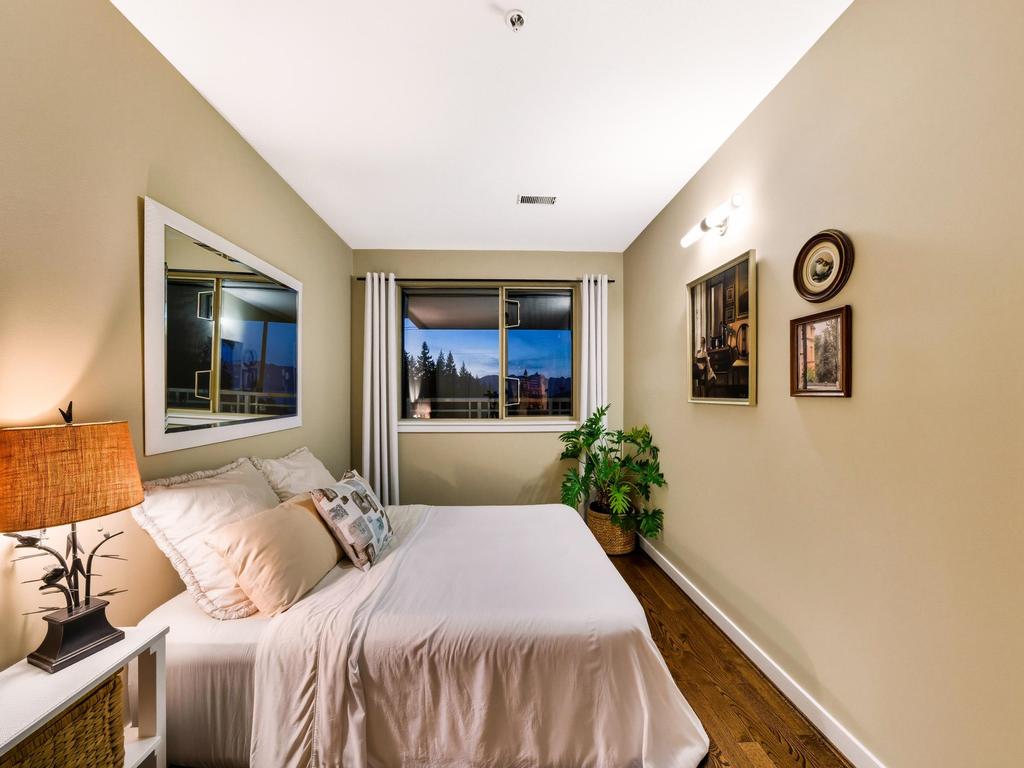 Listing Image for R3085827